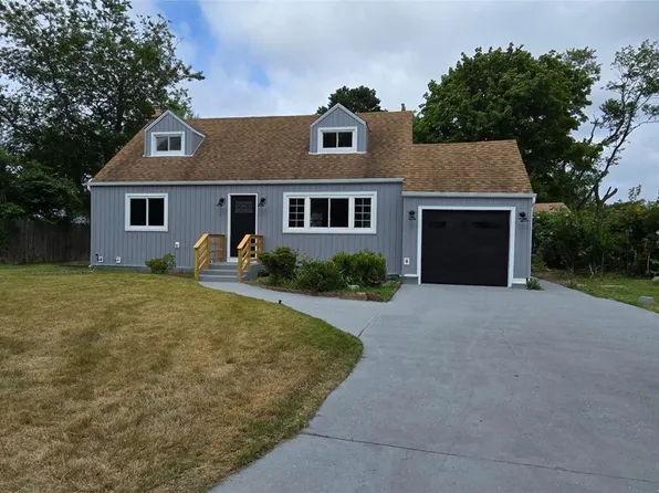 47 Continental Drive, Port Jefferson Station, NY 11776