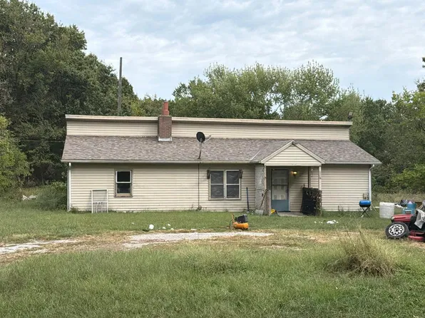 628 SE 771st Rd, Clinton, MO 64735