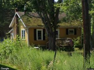 4168 S Taylor Rd, Orchard Park, NY 14127