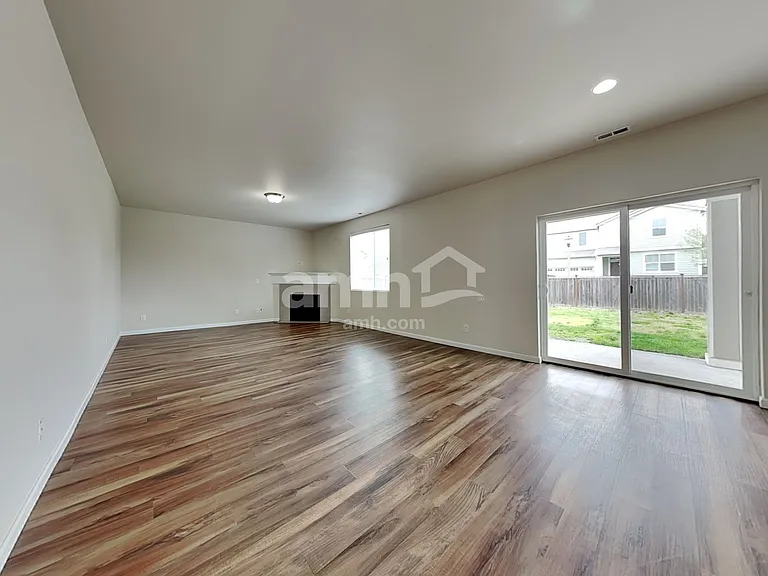2665 Link Ave — Photo 6