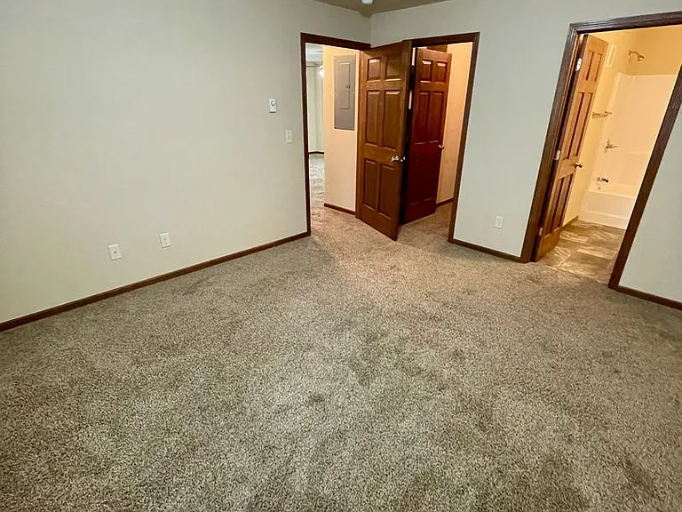 4210 Kateland St — Photo 10