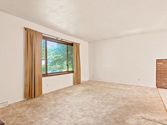 5th image of 53 Keith Dr