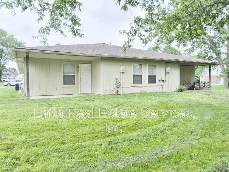 715 W 26th St #B — Photo 2