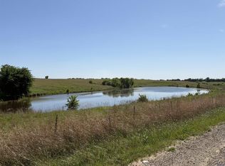 5600 NW 86th St #8, Topeka, KS 66618
