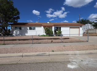 700 Tomasita St NE, Albuquerque, NM 87123