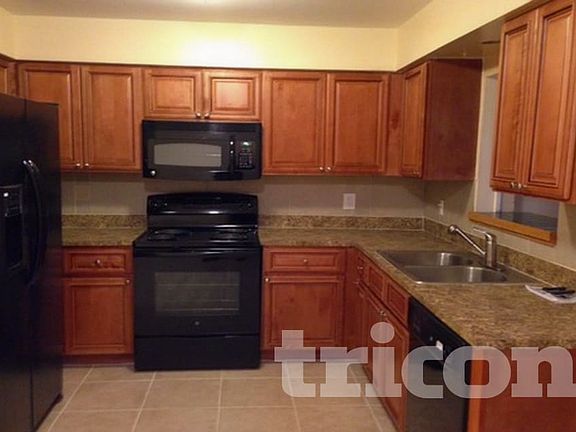 3rd image of 11415 Cardiff Dr