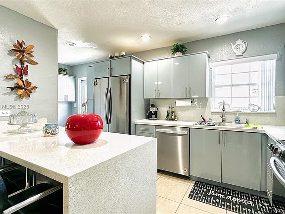 5th image of 20515 NW 45th Ave