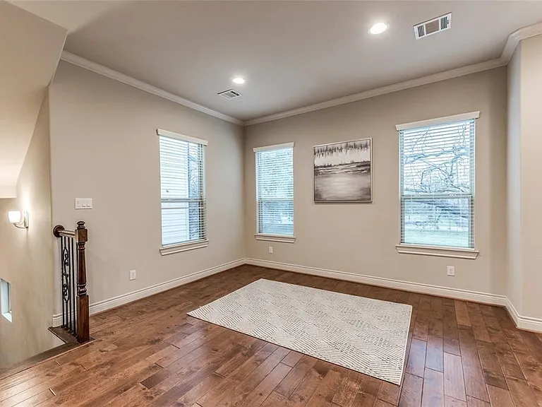 1614 Parker St — Photo 13
