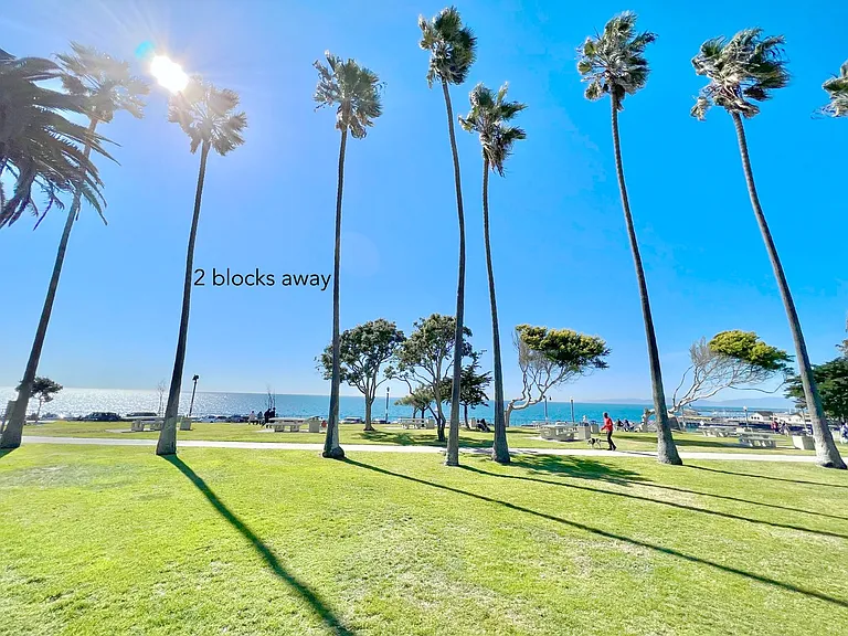 235 S. Pacific Coast Hwy — Photo 12