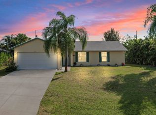 4372 SW Elaine Ct, Port Saint Lucie, FL 34953