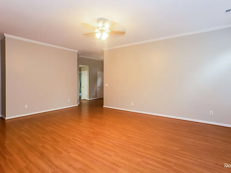 6616 Courtland St — Photo 5