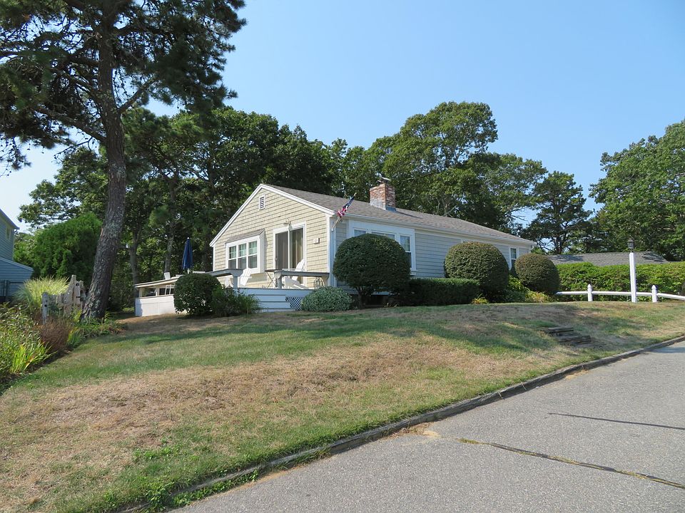 19 Pembroke Drive, Mashpee, MA 02649 Zillow