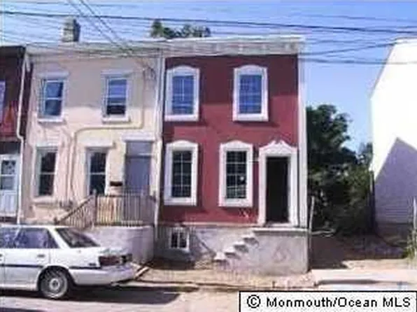 45 Hart Ave, Trenton, NJ 08638