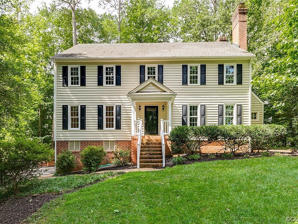 1st image of 320 Rexmoor Pl