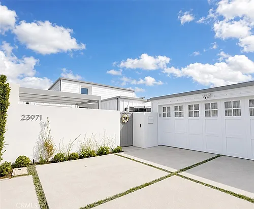 23971 Tasman Bay Photo 1