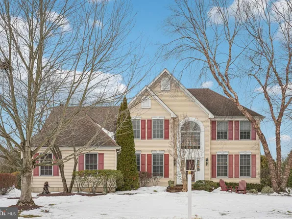 14 Providence Dr, Richboro, PA 18954