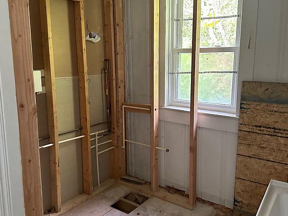 4th image of 1015 Central Ave #1