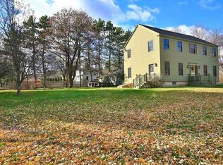 5 Arden Ln, Wynantskill, NY 12198