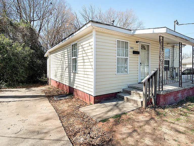 906 N Oakland St #906 — Photo 4