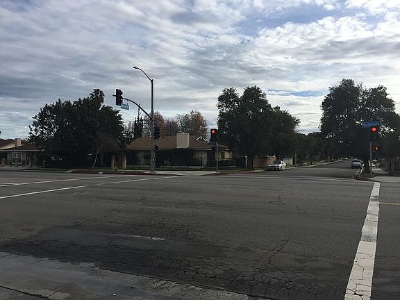 4th image of 16748 Nordhoff St