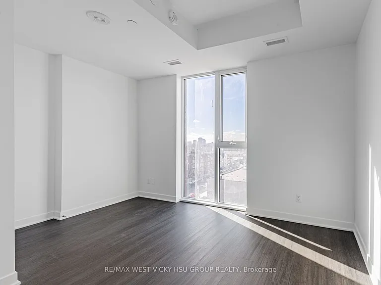 185 Alberta Ave #810 — Photo 17