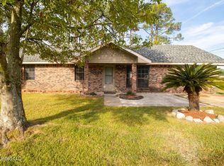 823 Tee St, Biloxi, MS 39532