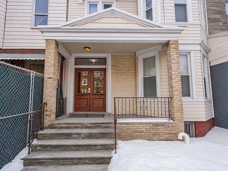 155 Bowers St #3 — Photo 12