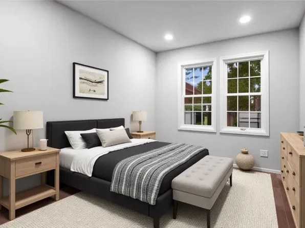 455 East 40th Street image 4 of 24