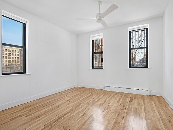 3rd image of 230 Underhill Ave #1