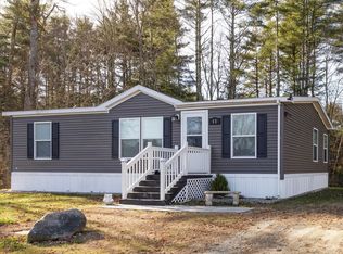 11 Bartlett Ln UNIT 11, Epsom, NH 03234