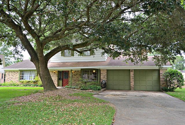 1st image of 5725 Derby Ln
