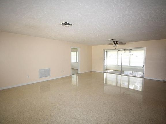 2nd image of 2201 Morningside Dr