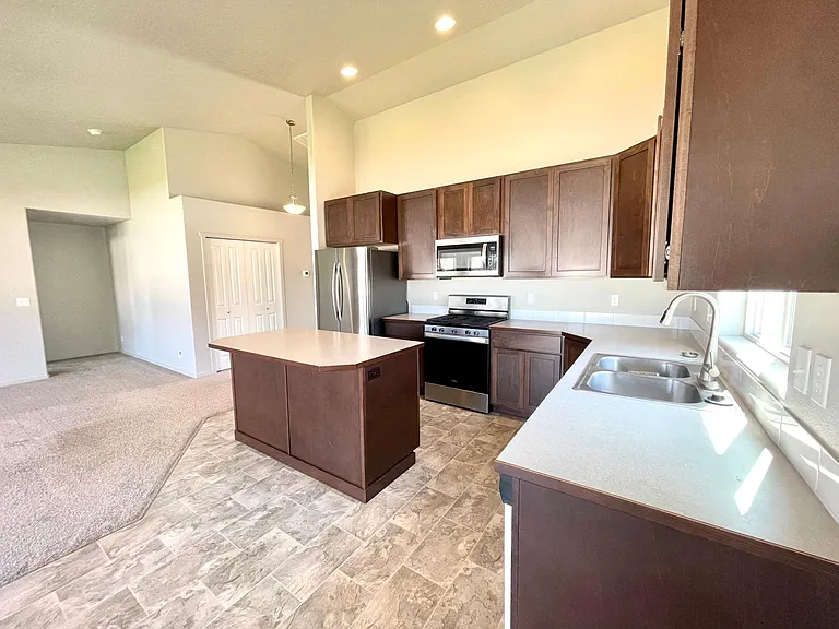 10166 N Heston Loop — Photo 3