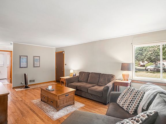 2nd image of 22135 Millard Ave