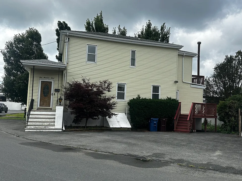 103 Sagamore St