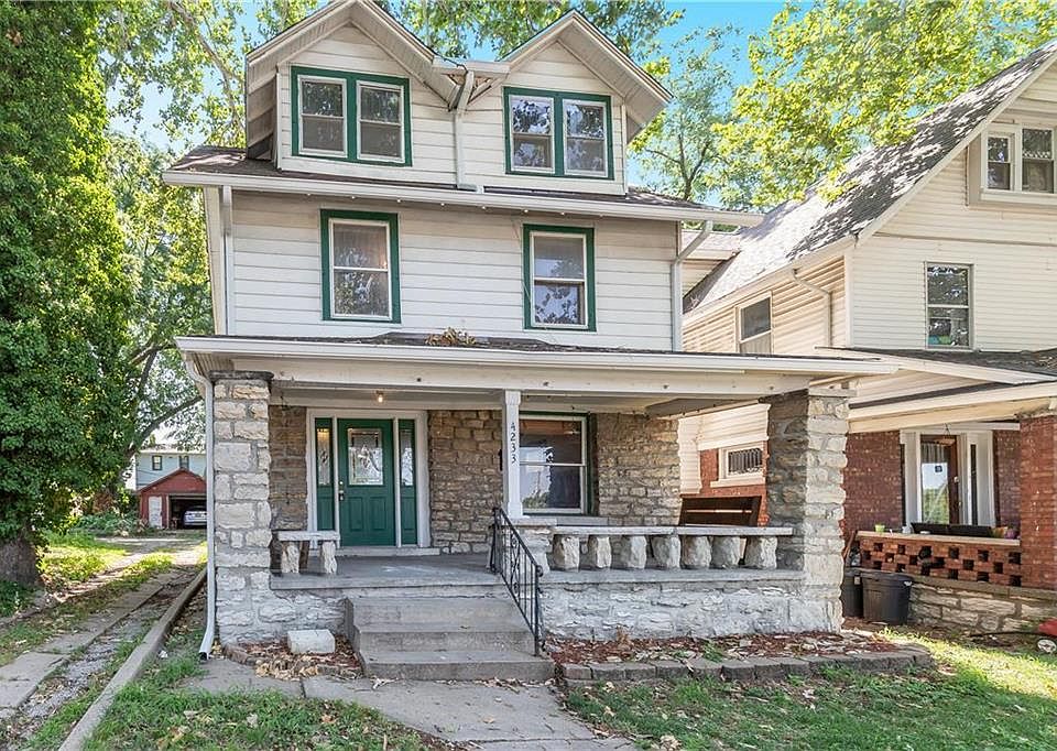 1st image of 4233 Holly St