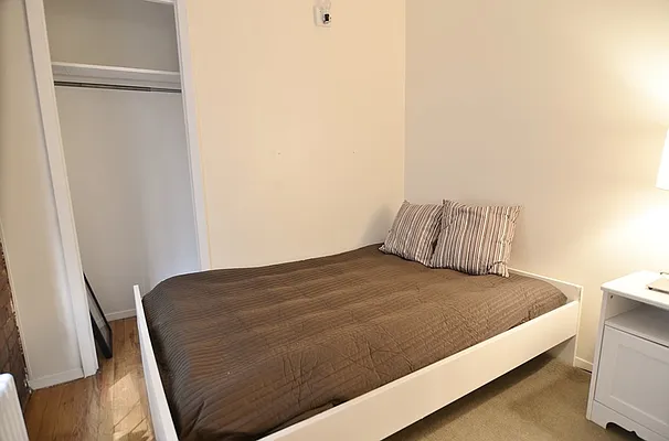 Rented by Park Property Advisors | media 23