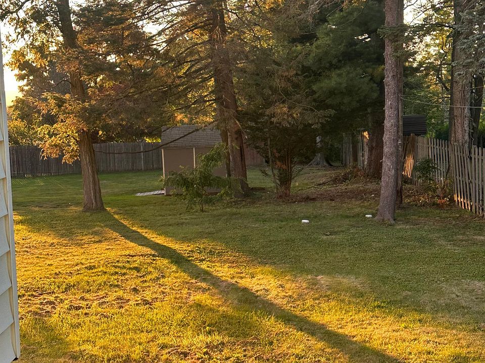 525 Cherry Ln, Johnstown, PA 15904 Zillow