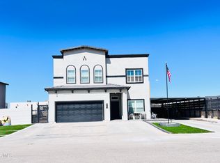 957 Crooked River Dr, El Paso, TX 79932