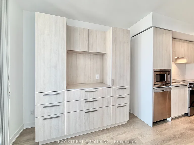 18 Maitland Ter #2201 — Photo 16