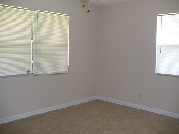 3rd image of 4203 Kings Ct
