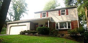 2nd image of 3 E Merion Cir