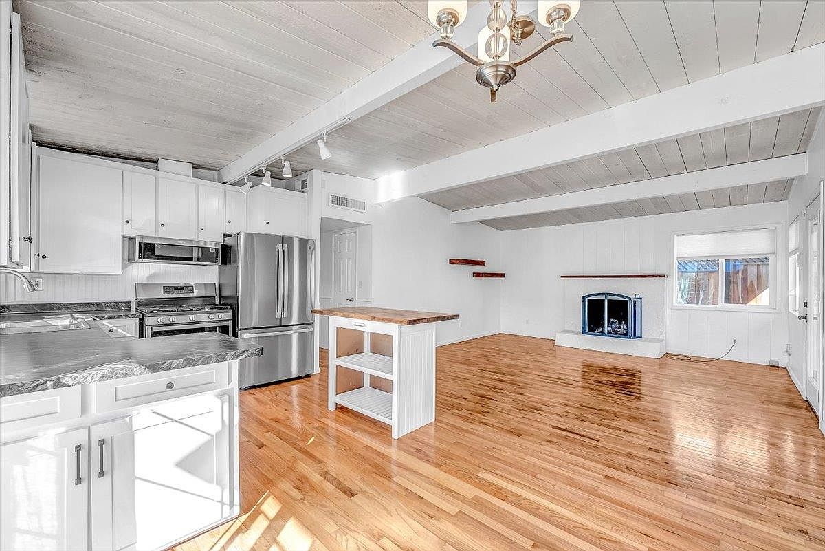 Pacific Grove, CA 93950