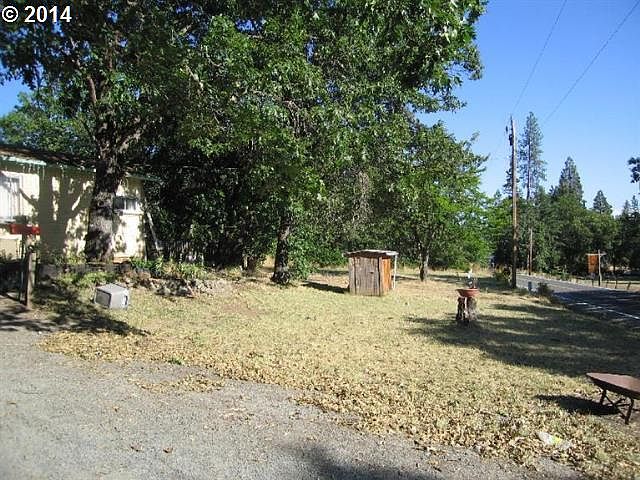 2nd image of 935 Three Pines Rd