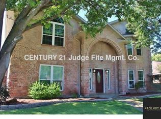 2101 Loretta Ln, Rowlett, TX 75088