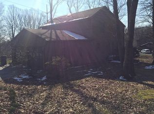 590 Friendship Dr, Honey Brook, PA 19344