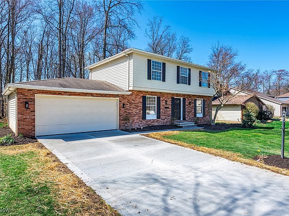 2nd image of 20425 Sandalwood Ln