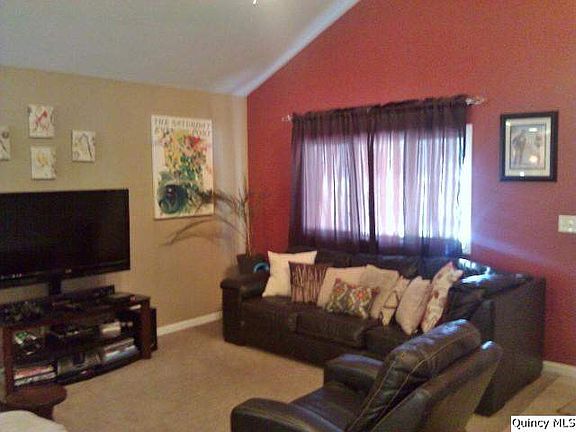 Home for Sale in Quincy, IL $79,900