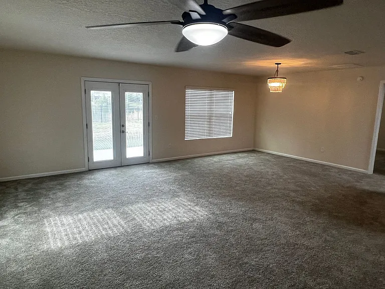 239 Brooklet Cir — Photo 5