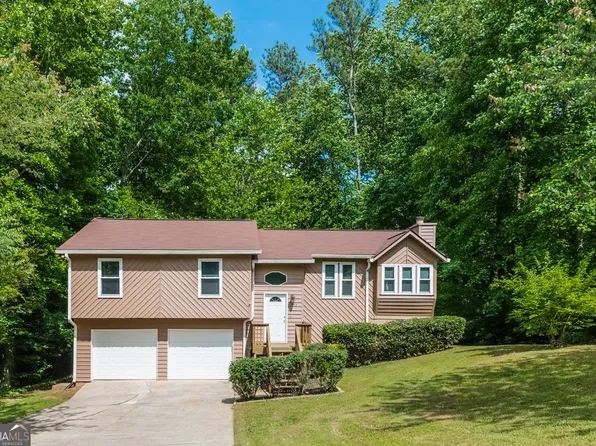 654 Sunshine Trce NW, Acworth, GA 30102